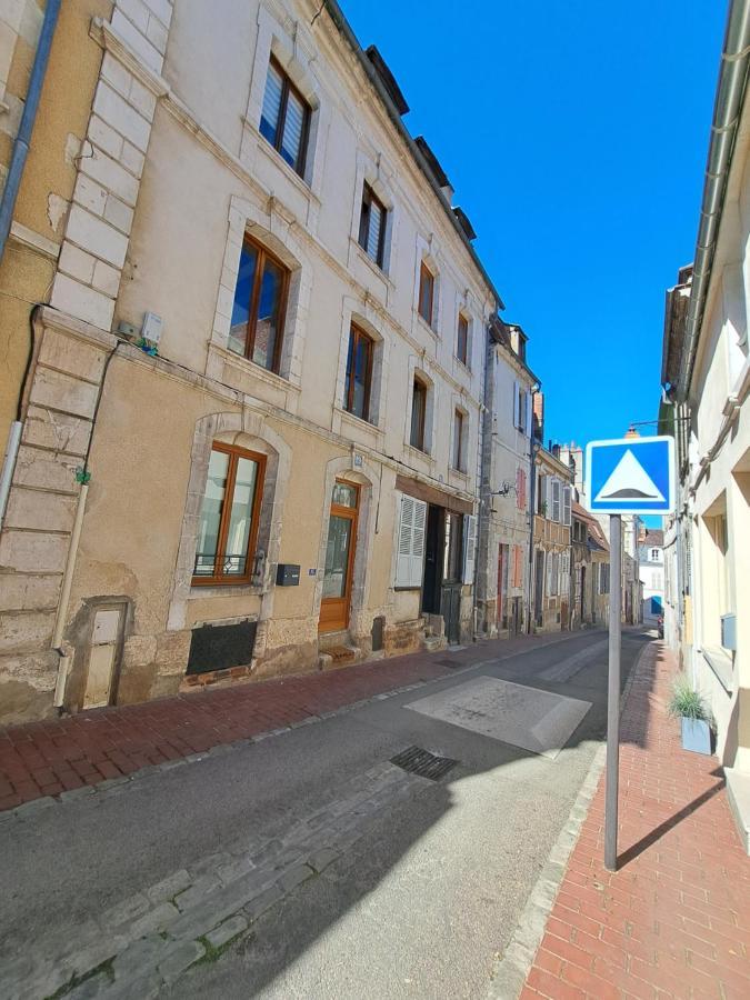 Appartement à la vieille ville d'auxerre Extérieur photo